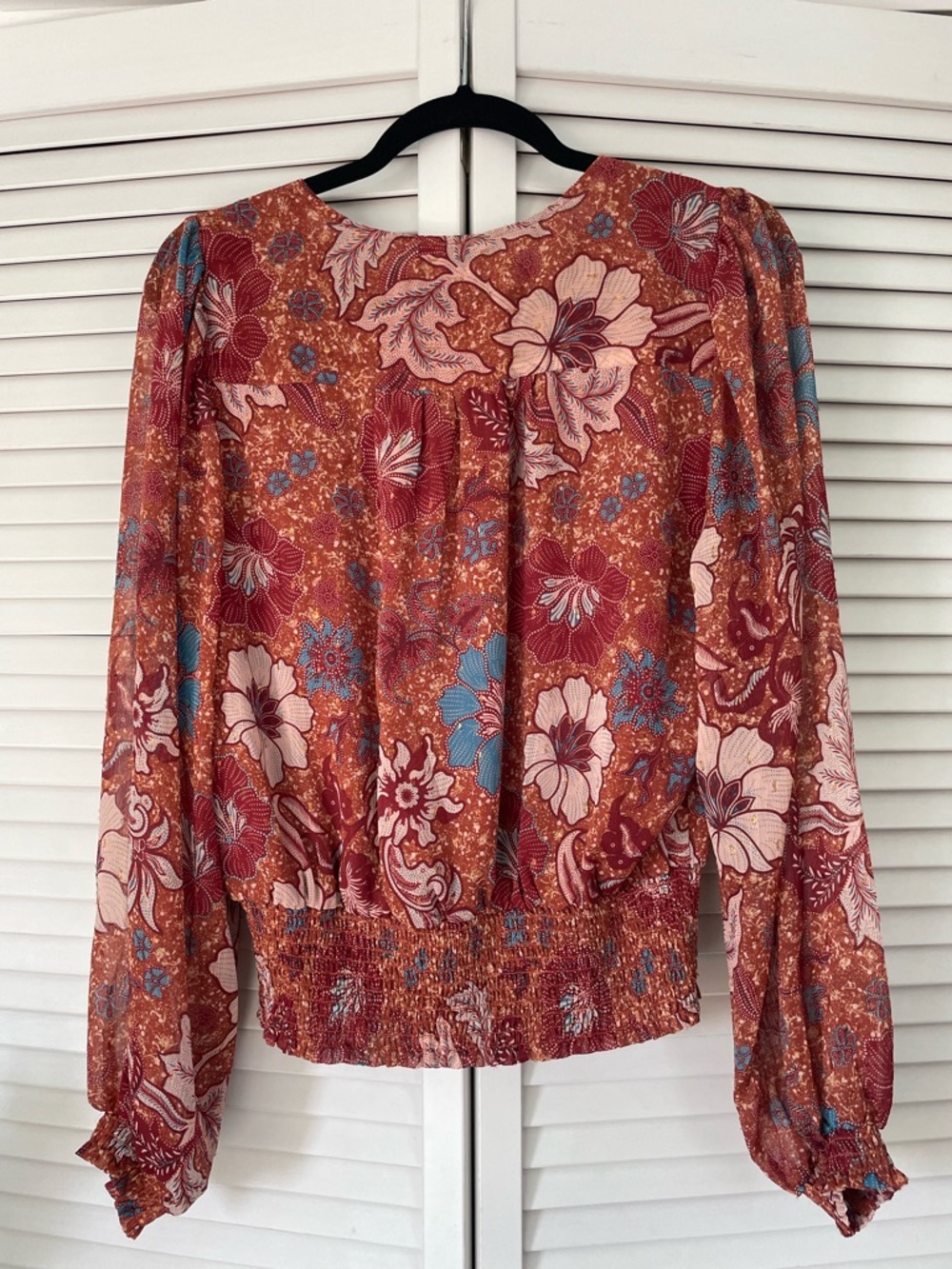 Joie Rust Multi Floral V-Neck Smocked Hem Blouse - Picture 2 of 5